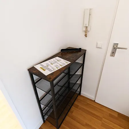 Charming, Newly & High Quality Equipped With Quiet Balcony In Fantastic Location - Ready To Move In 公寓