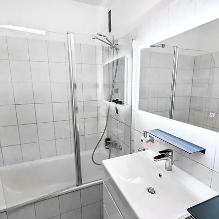 Charming, Newly & High Quality Equipped With Quiet Balcony In Fantastic Location - Ready To Move In Würzburg