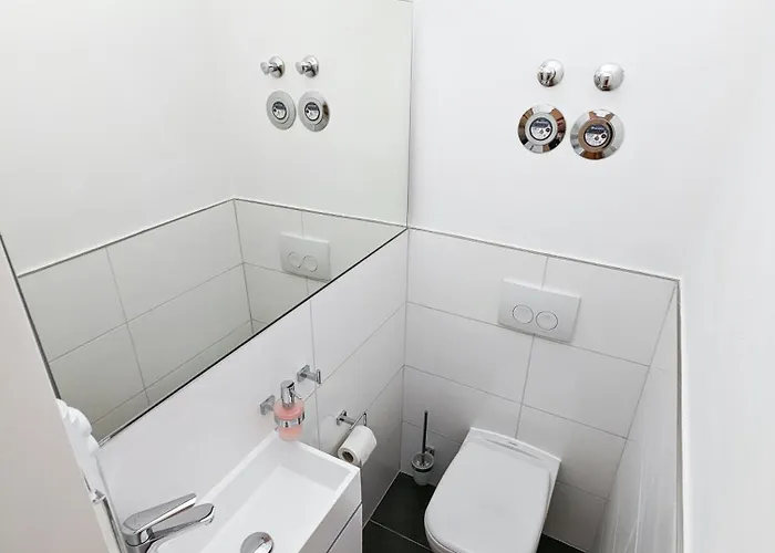 Charming, Newly & High Quality Equipped With Quiet Balcony In Fantastic Location - Ready To Move In * Вюрцбург